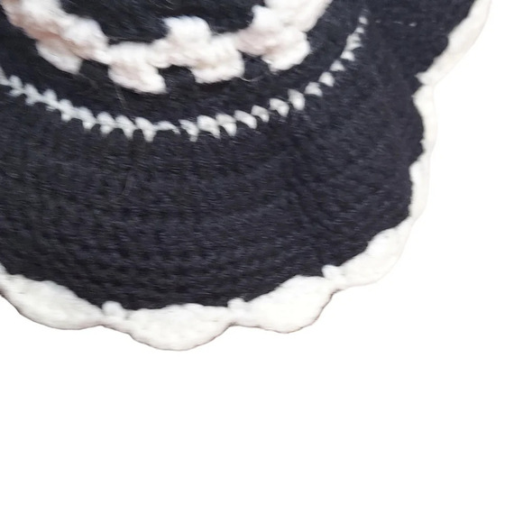 Vintage Black White Handcrafted Crochet Big Floppy Brim Hat - Picture 5 of 11